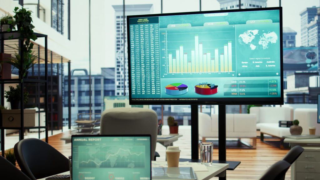 This image highlights the real-time inventory Warehouse Management Software dashboards and analytics that help warehouse managers make fast decisions.